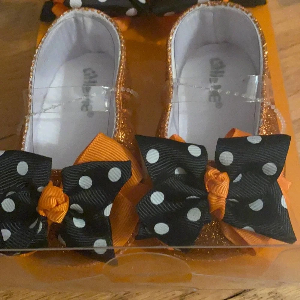 NWT Little Me Halloween Headwrap & Shoes